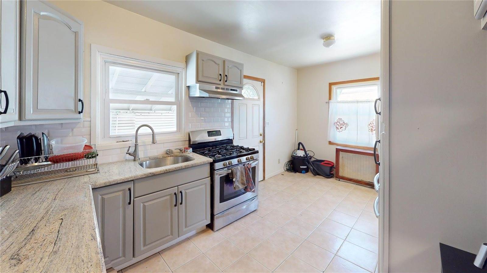 386 Locust Avenue, Uniondale, NY 11553