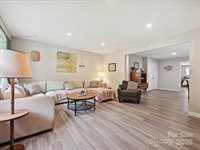 136 Gable Road, Mooresville, NC 28115
