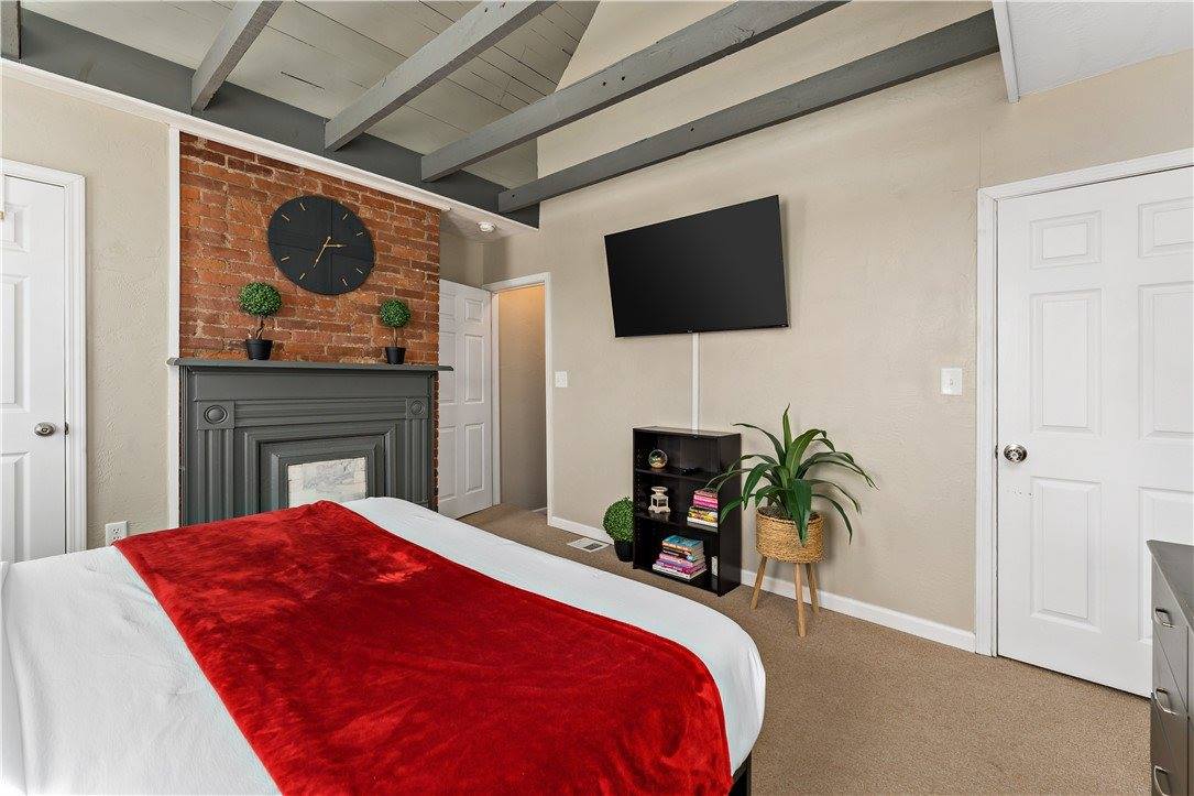 239 Albert St, Mt Washington, PA 15211