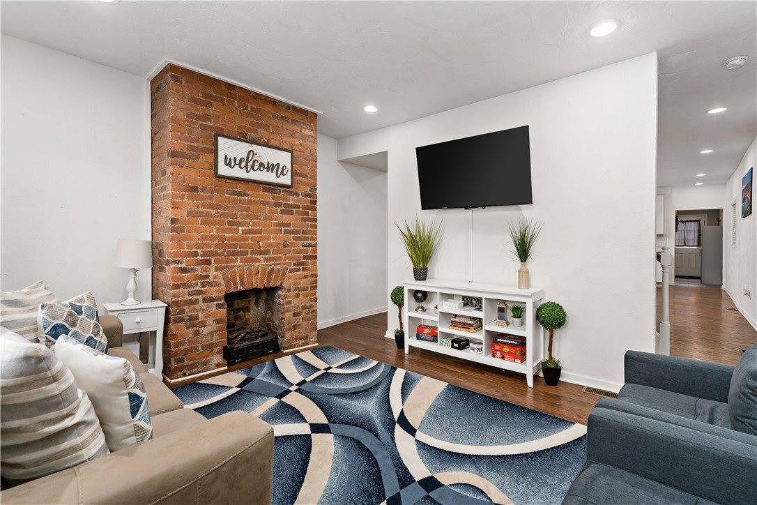 239 Albert St, Mt Washington, PA 15211