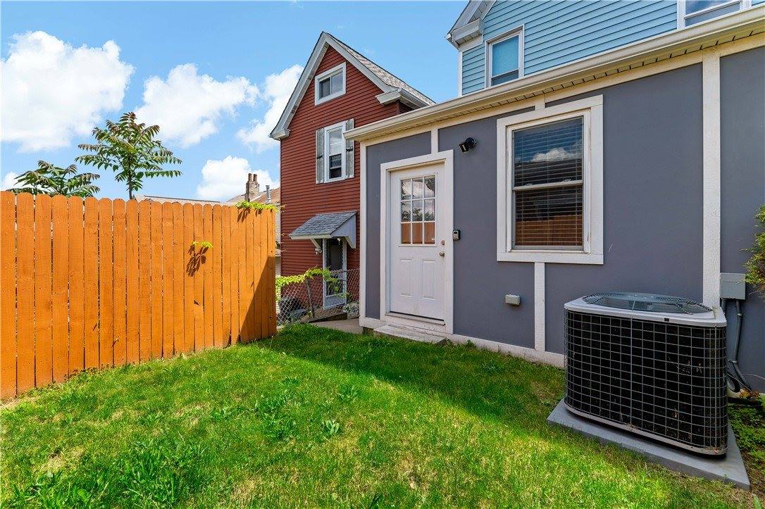 239 Albert St, Mt Washington, PA 15211