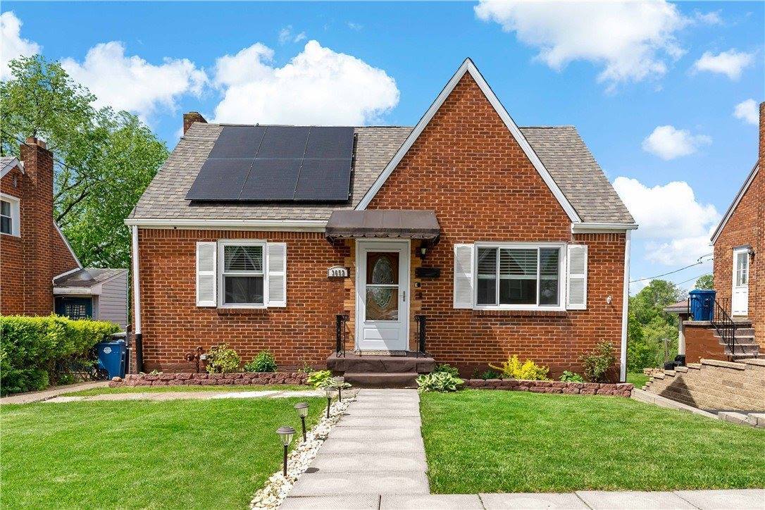 3652 Oakleaf Rd, Baldwin Boro, PA 15227