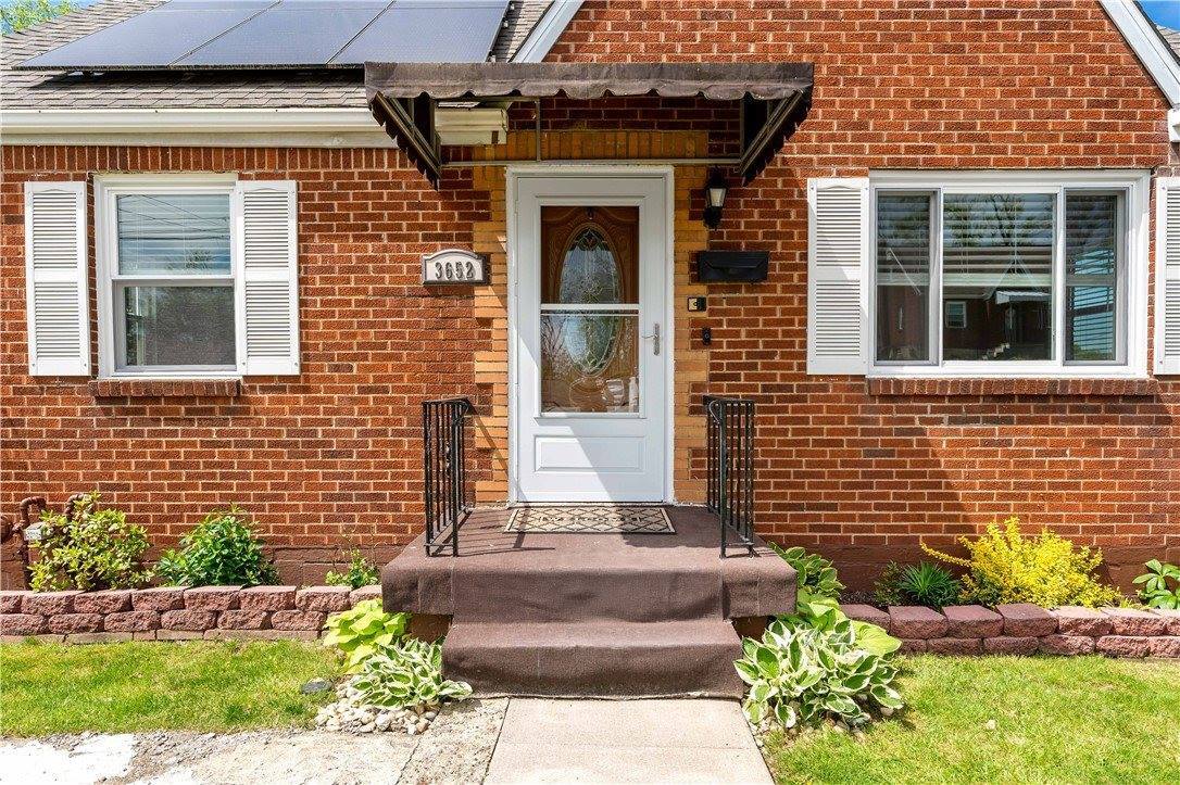 3652 Oakleaf Rd, Baldwin Boro, PA 15227