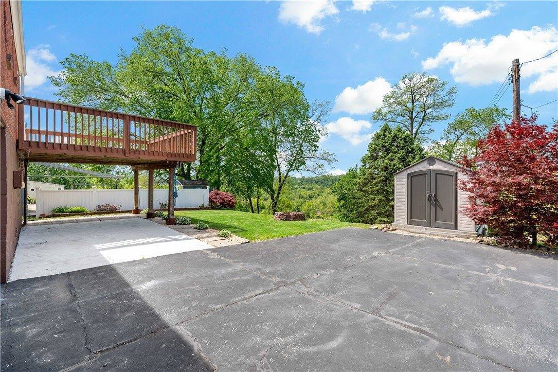 3652 Oakleaf Rd, Baldwin Boro, PA 15227