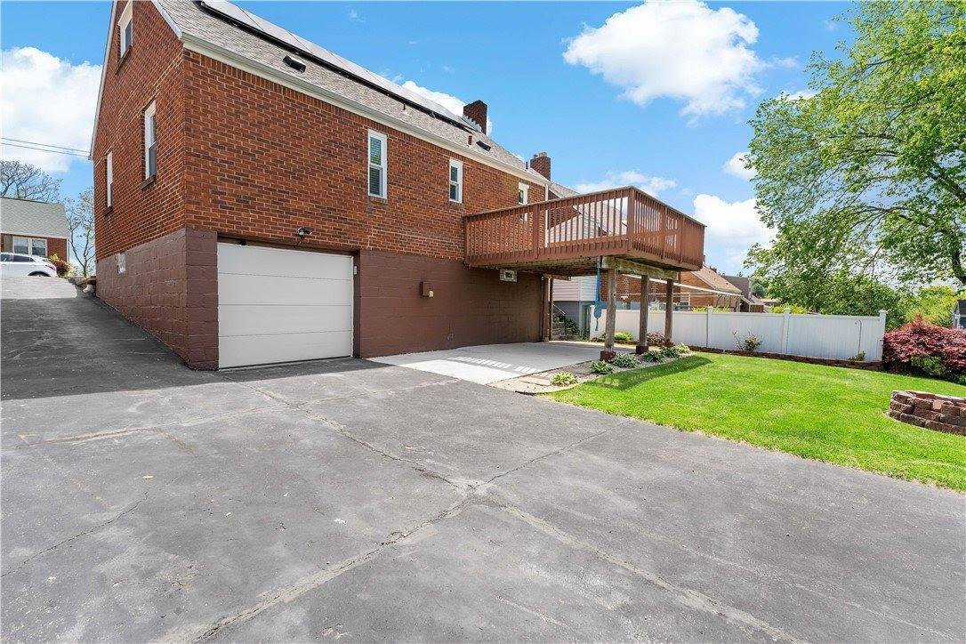 3652 Oakleaf Rd, Baldwin Boro, PA 15227