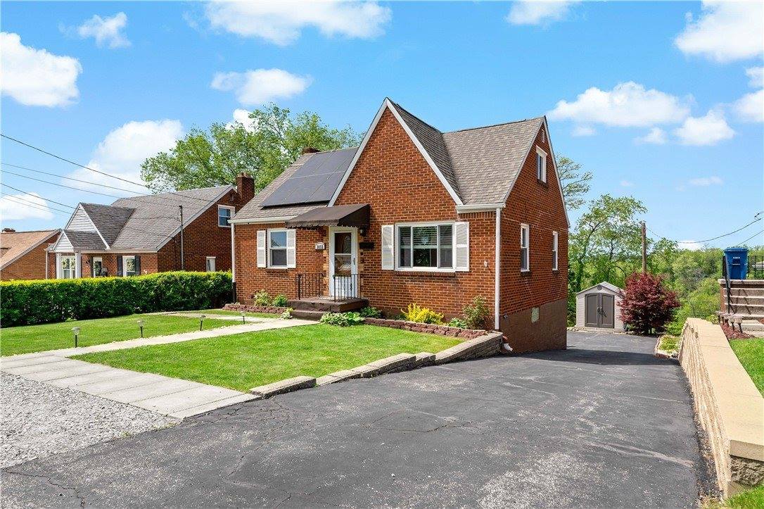 3652 Oakleaf Rd, Baldwin Boro, PA 15227