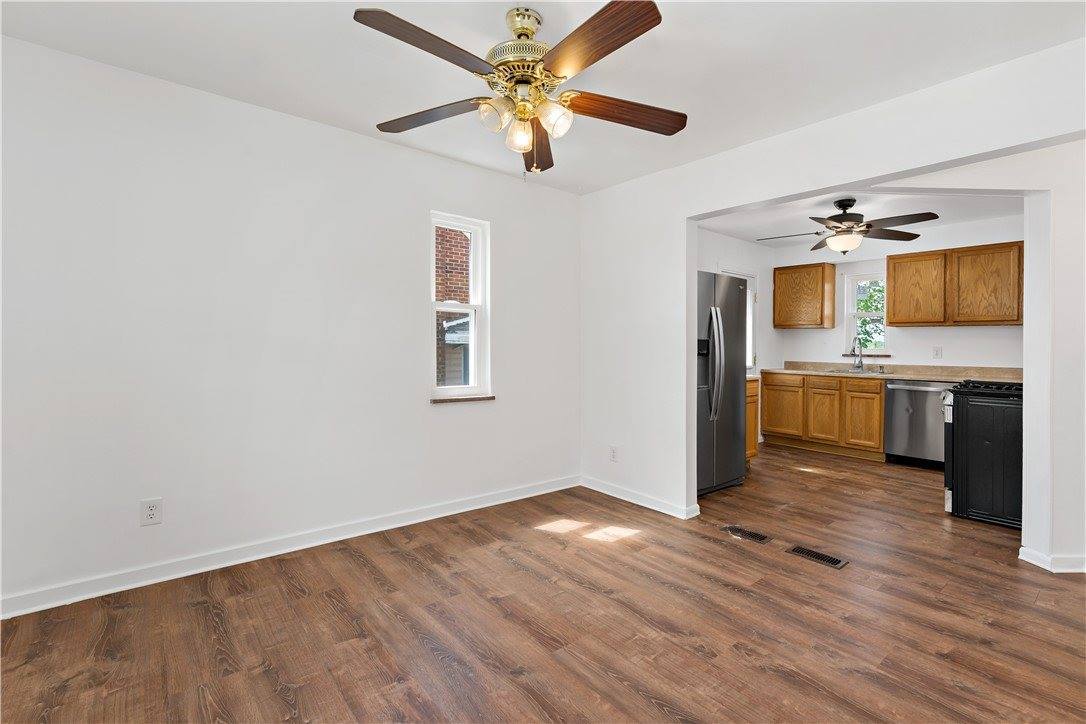 3652 Oakleaf Rd, Baldwin Boro, PA 15227