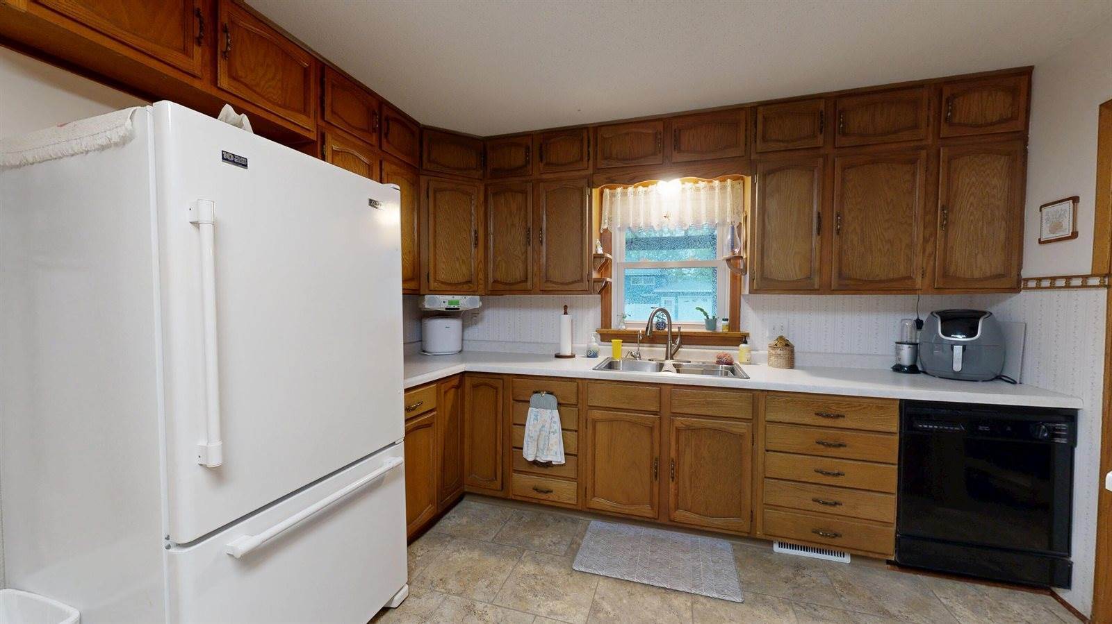 2525 Losey Blvd S, La Crosse, WI 54601