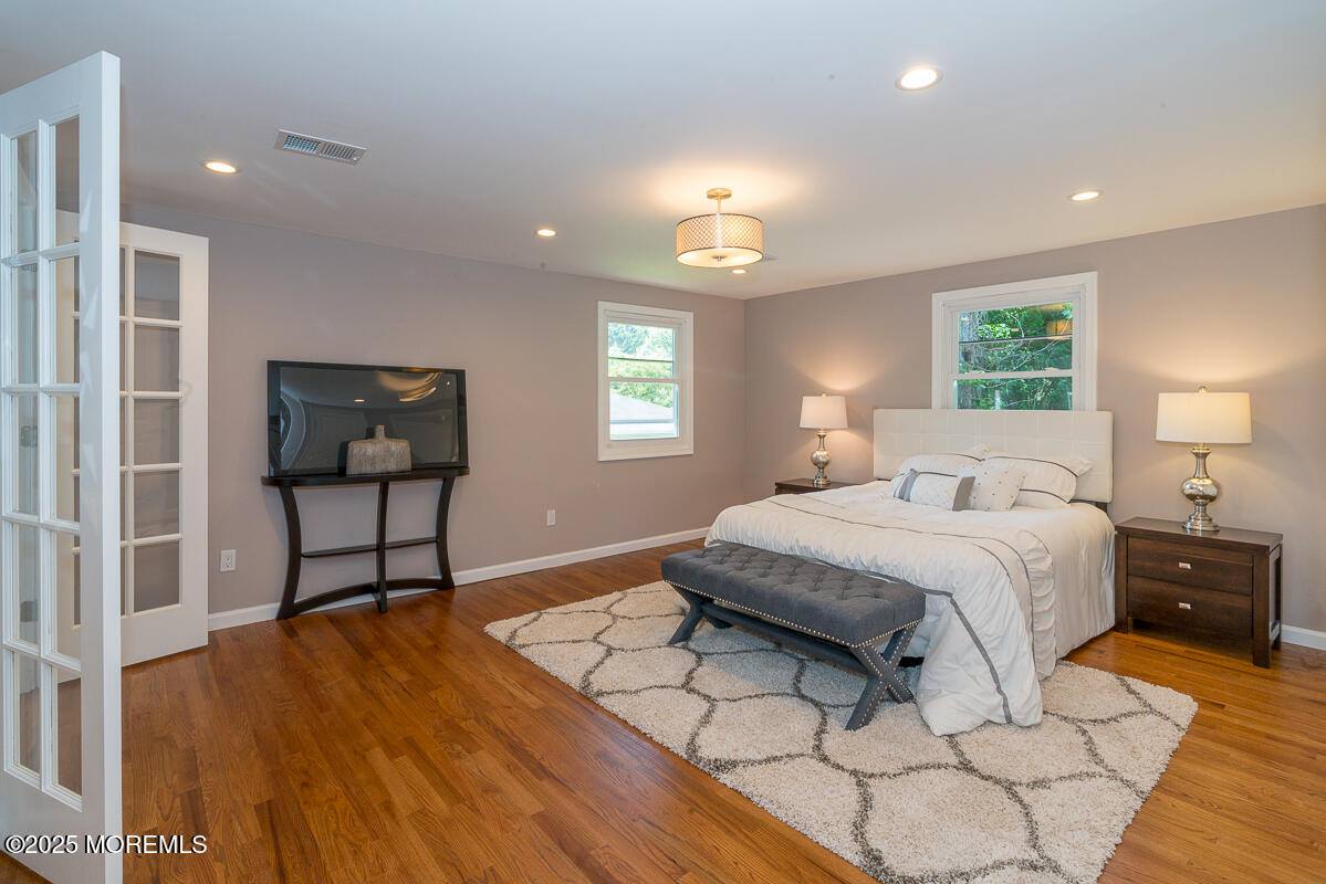 21 Wickatunk Road, Manalapan, NJ 07726