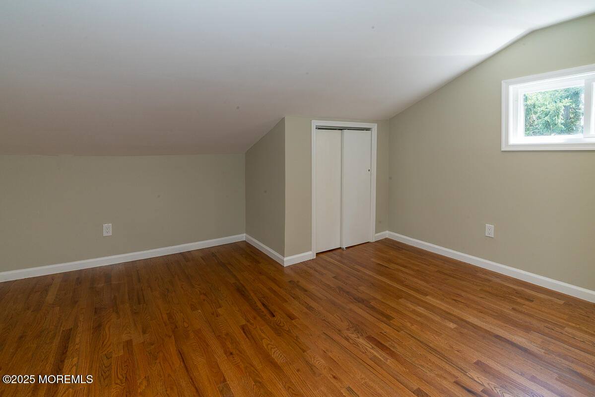 21 Wickatunk Road, Manalapan, NJ 07726