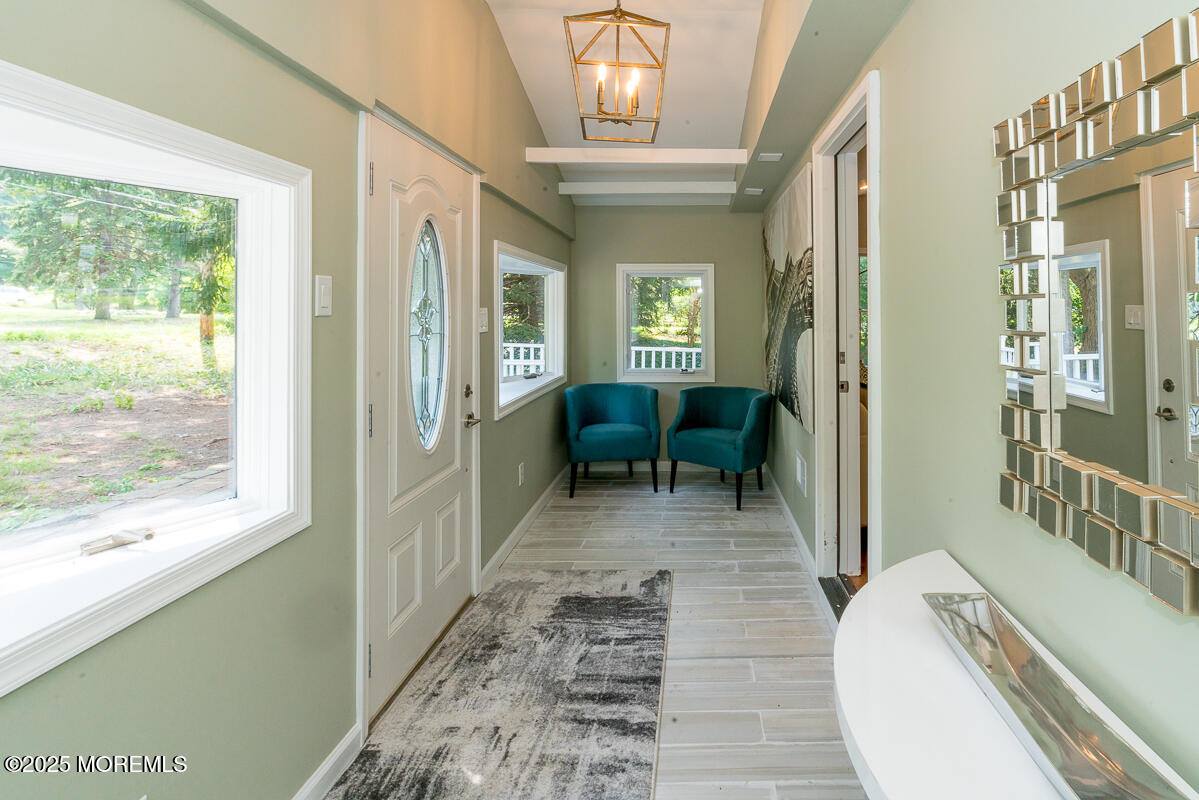 21 Wickatunk Road, Manalapan, NJ 07726