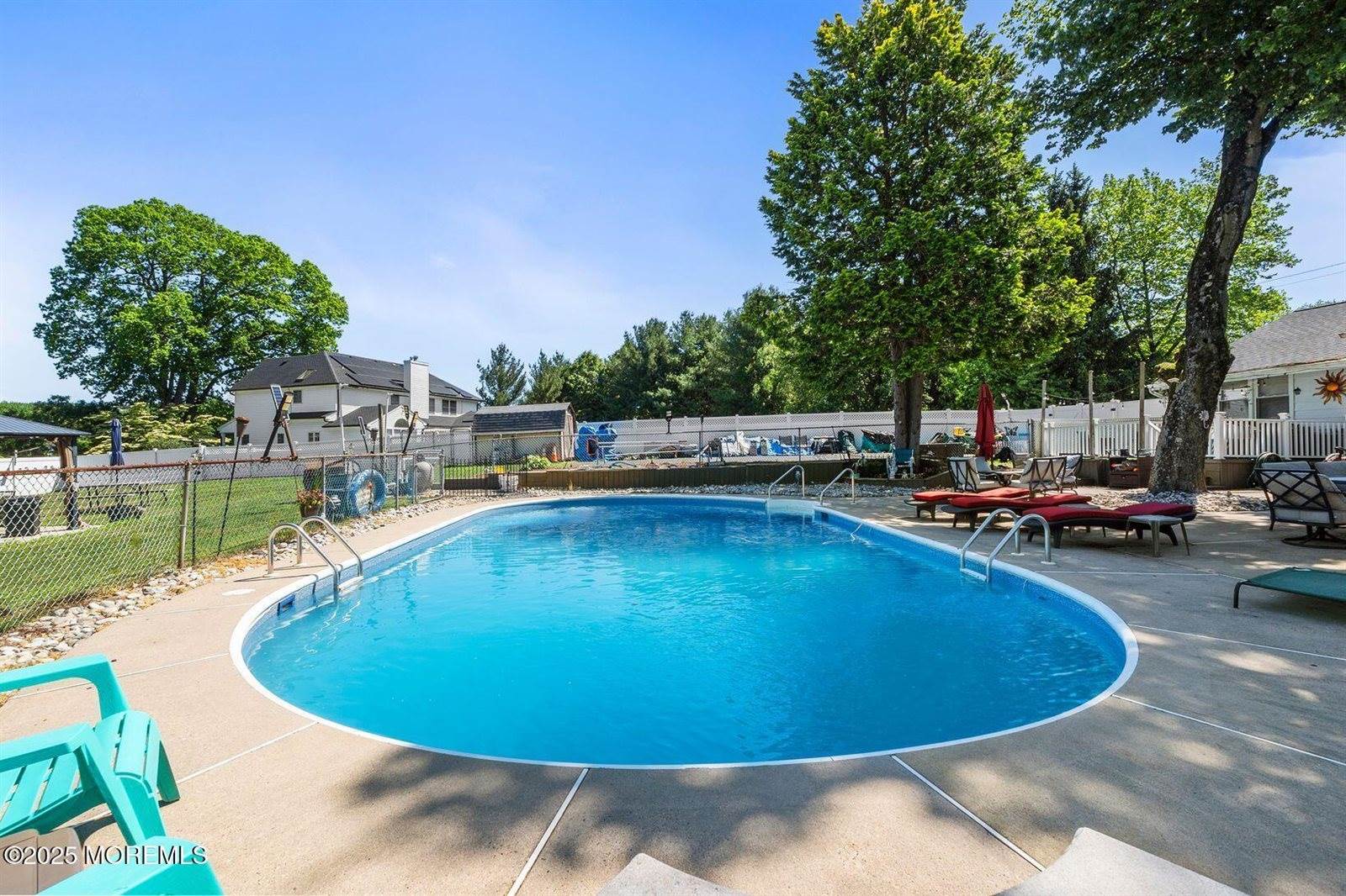 21 Wickatunk Road, Manalapan, NJ 07726