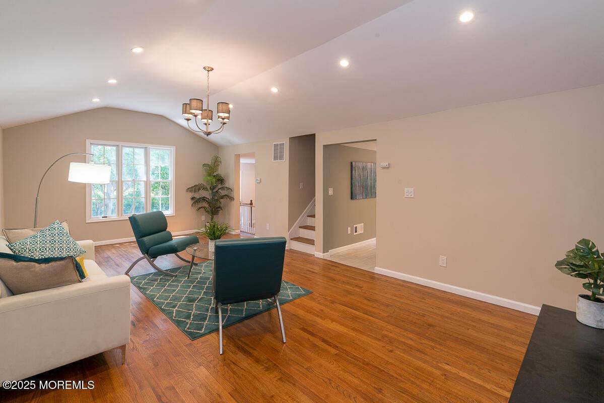 21 Wickatunk Road, Manalapan, NJ 07726