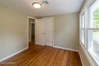 21 Wickatunk Road, Manalapan, NJ 07726