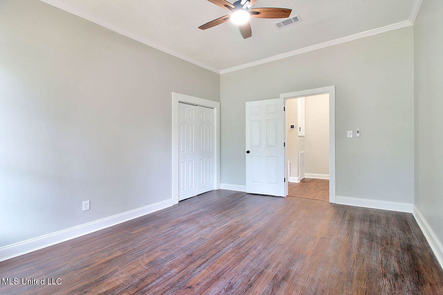 305 First Avenue, New Augusta, MS 39462