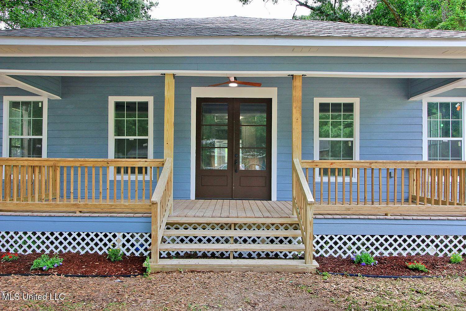 305 First Avenue, New Augusta, MS 39462