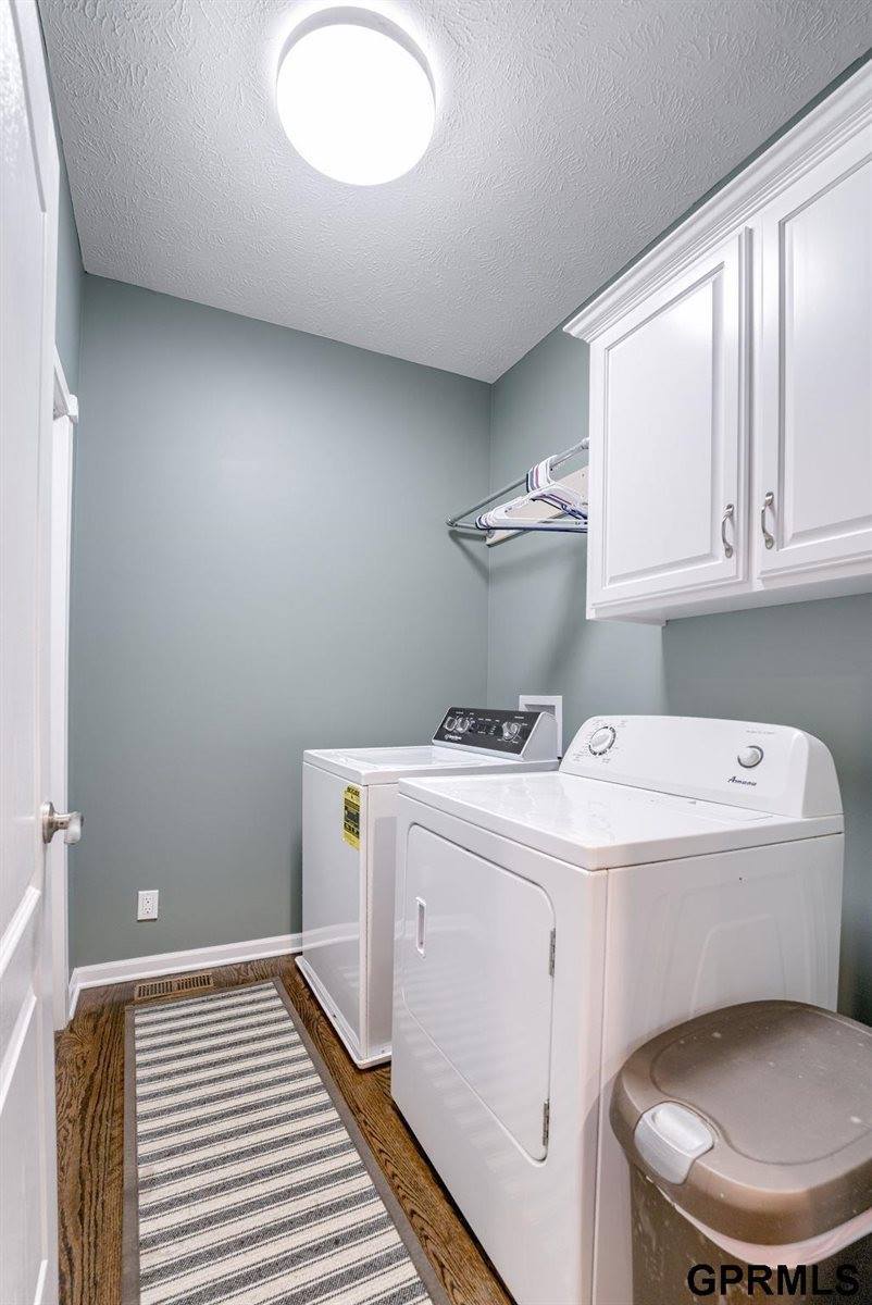 230 Locust Street, Springfield, NE 68059