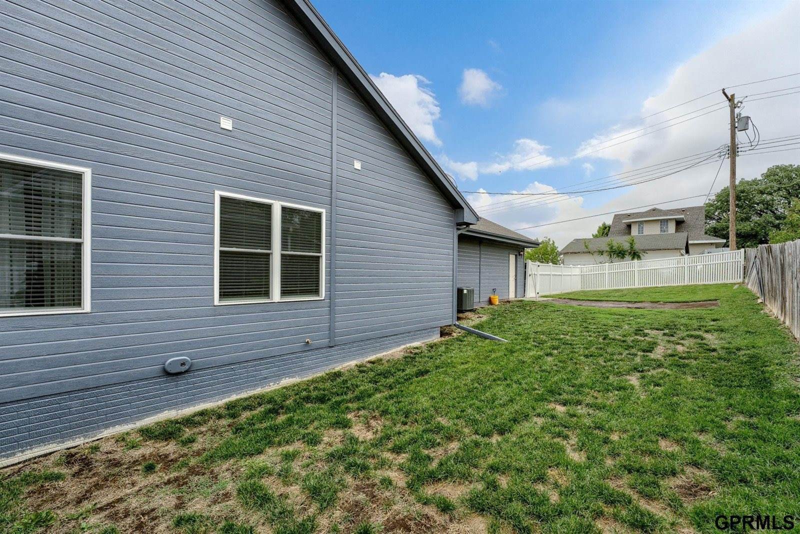 230 Locust Street, Springfield, NE 68059