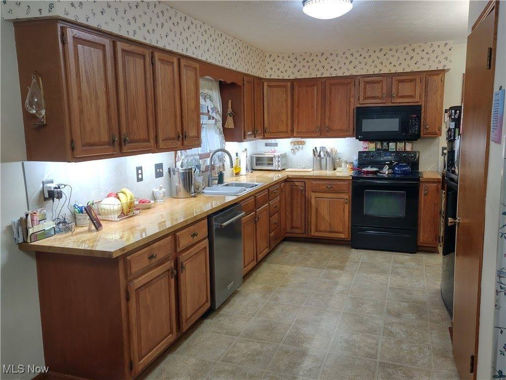 64575 Falcon Lane, Cambridge, OH 43725