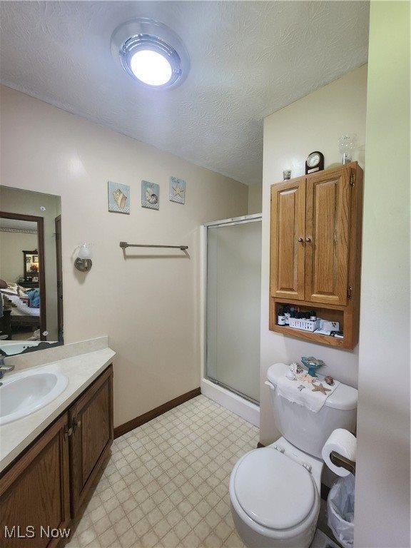 64575 Falcon Lane, Cambridge, OH 43725