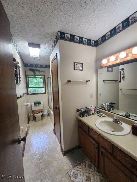 64575 Falcon Lane, Cambridge, OH 43725