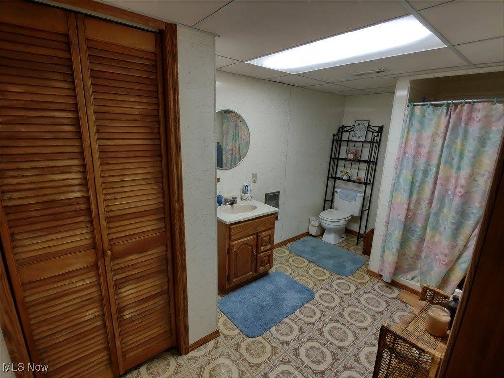 64575 Falcon Lane, Cambridge, OH 43725