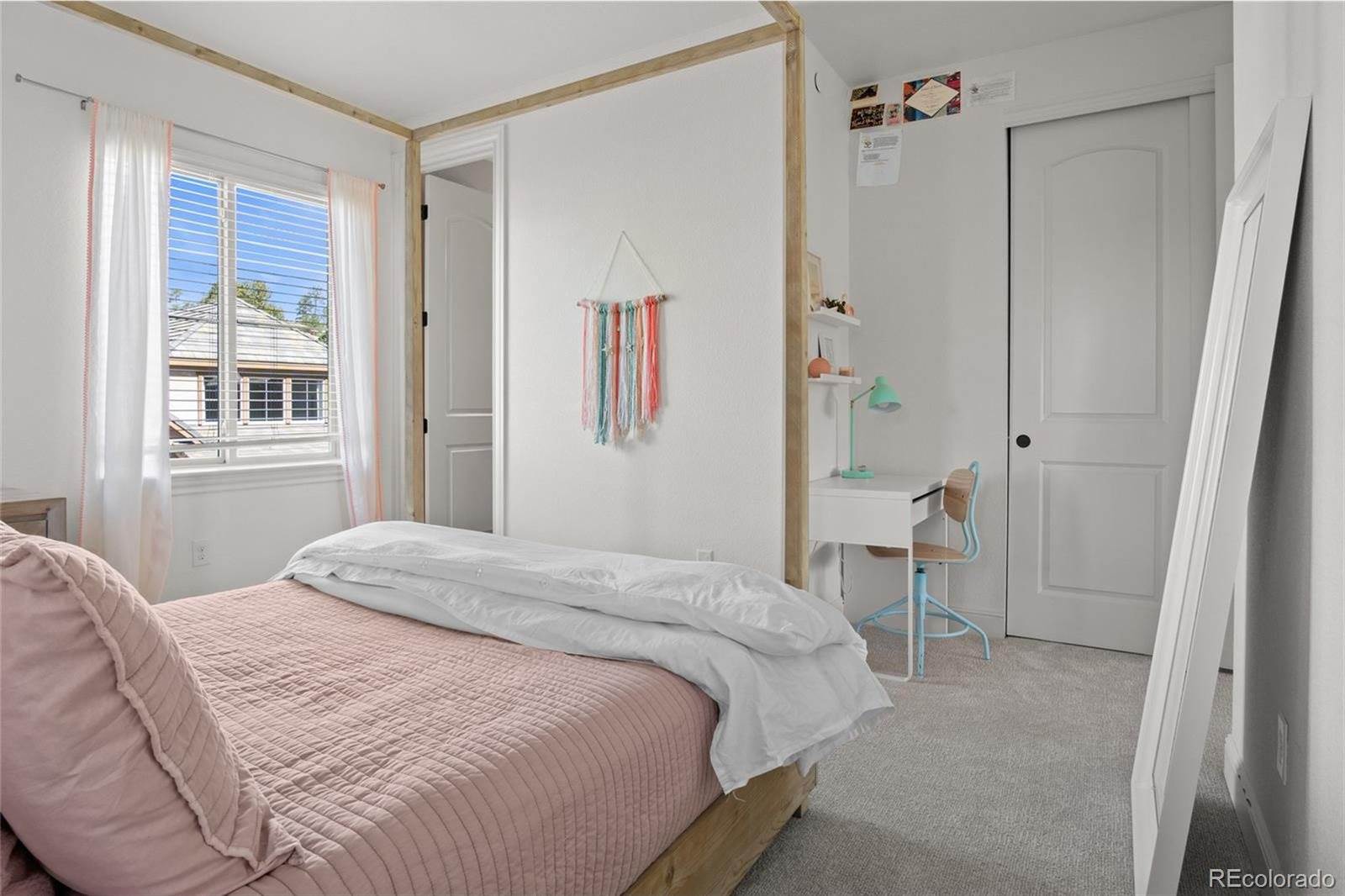 6878 Northstar Ct, Castle Rock, CO 80108