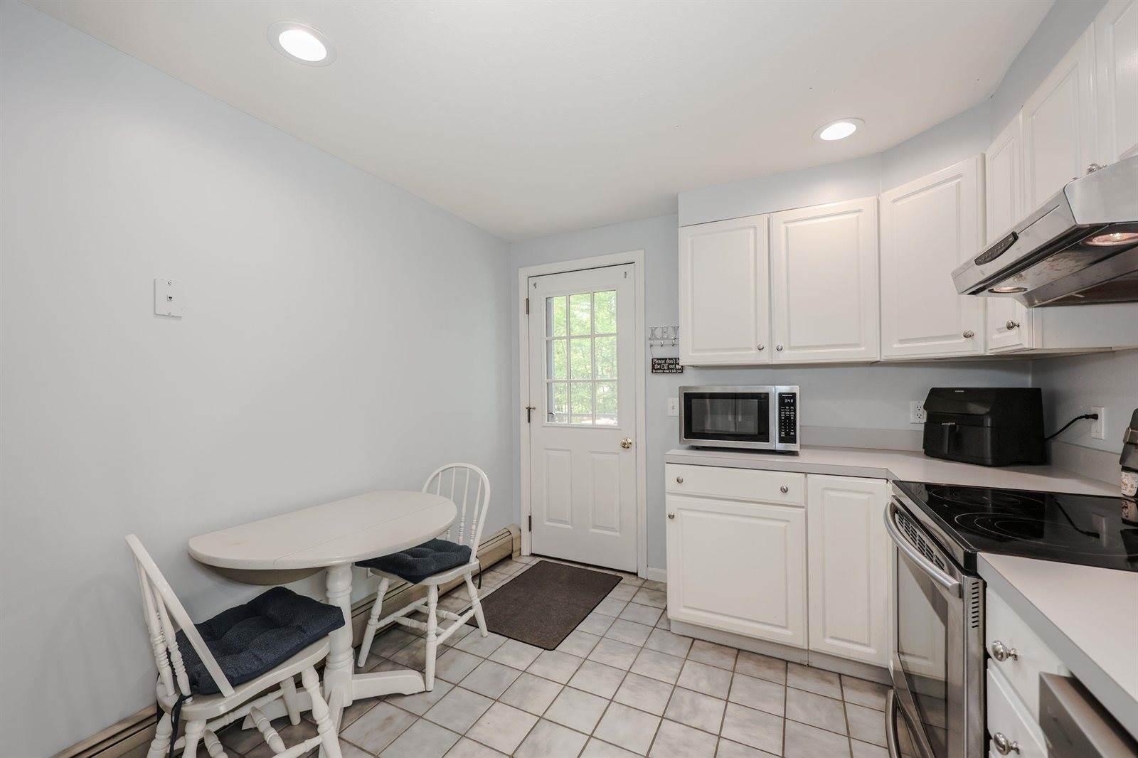 39 Dorothy Drive, Epping, NH 03042