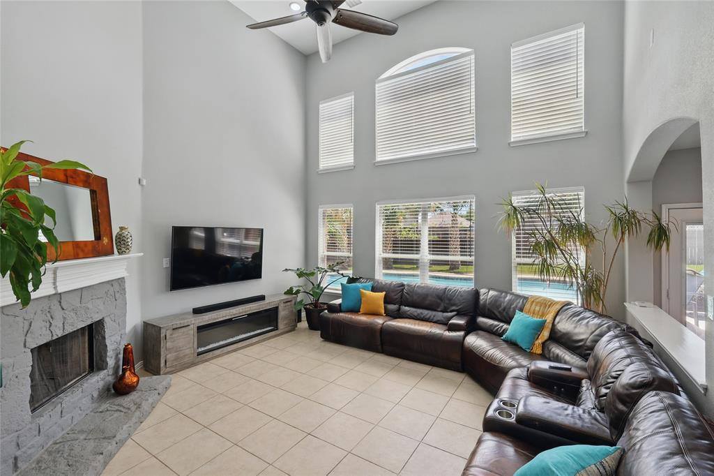 8208 Rock Elm Road, Fort Worth, TX 76131