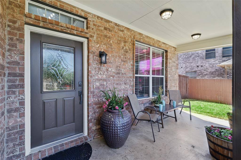 8208 Rock Elm Road, Fort Worth, TX 76131