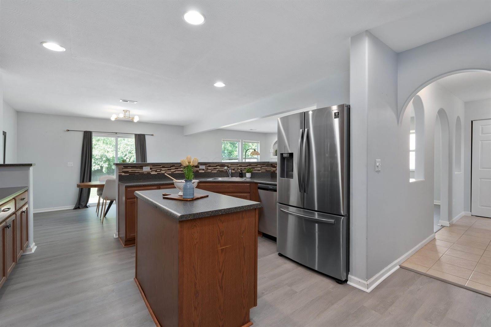 2765 Sussex Place Drive, Grove City, OH 43123