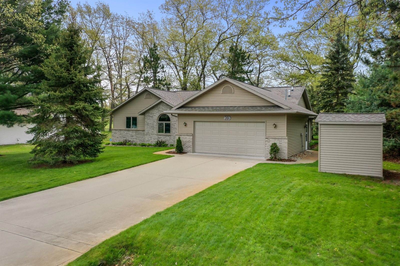 201 Bright Angel Drive, Prudenville, MI 48651