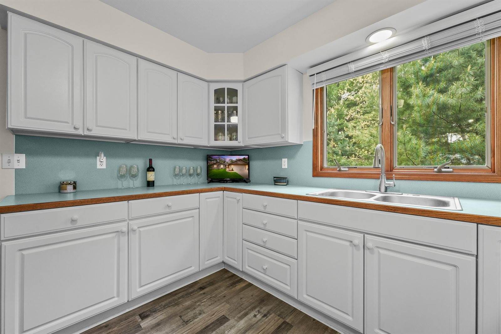 201 Bright Angel Drive, Prudenville, MI 48651