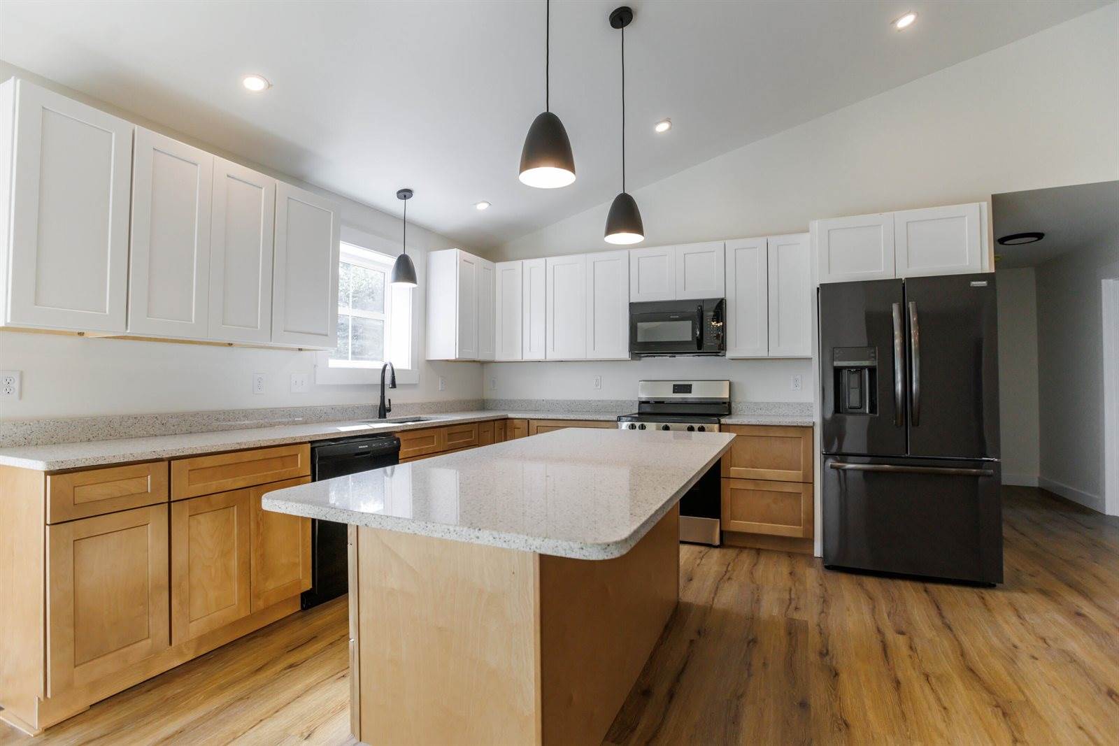 68 Bean Estates, Bangor, ME 04401