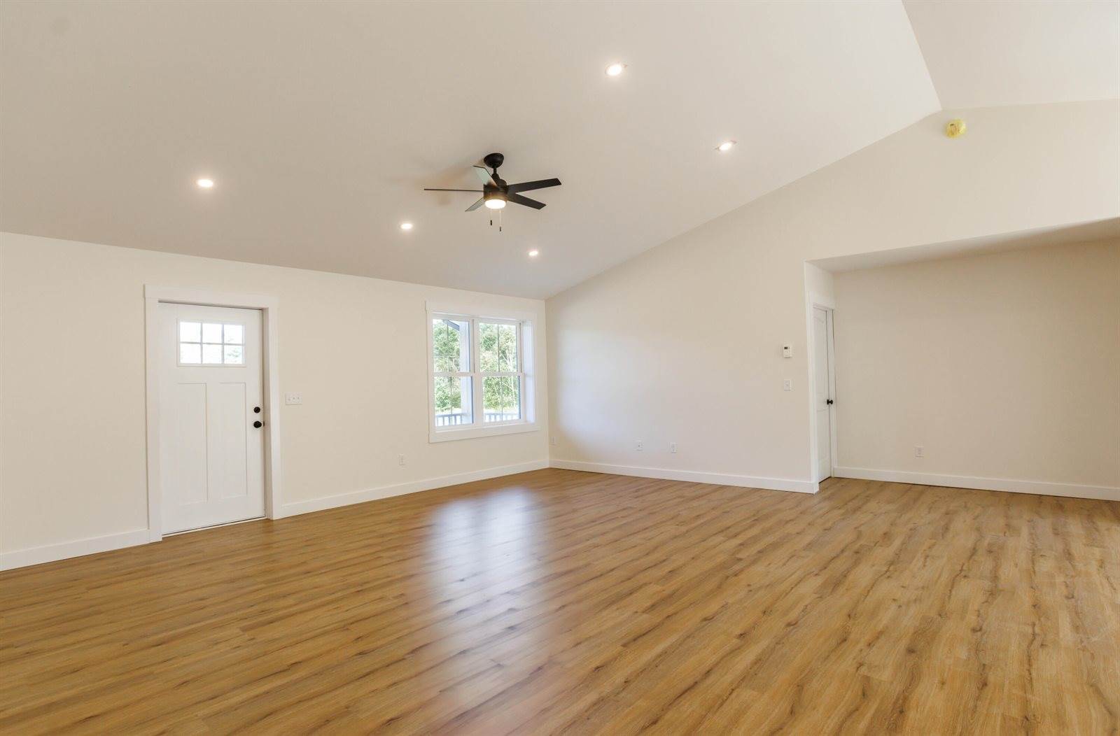 68 Bean Estates, Bangor, ME 04401