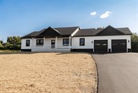 68 Bean Estates, Bangor, ME 04401