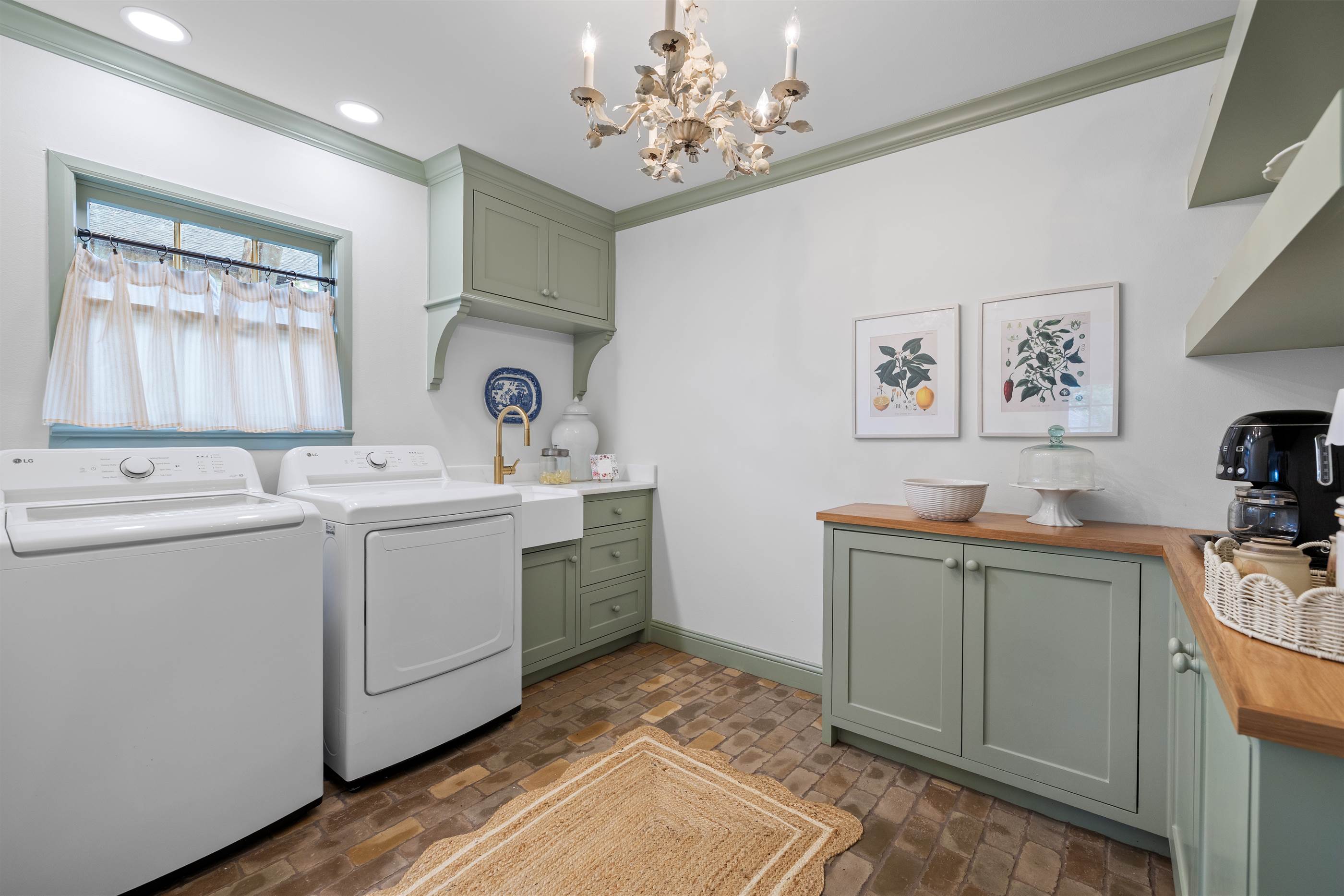 2417 Old Bullard Rd, Tyler, TX 75701