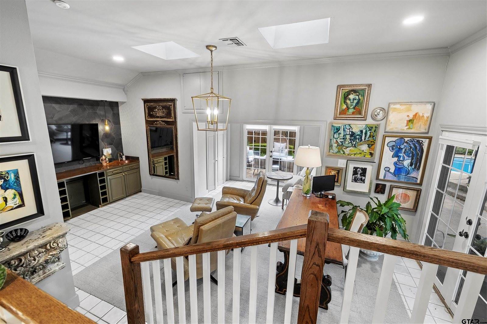 400 E Third St., Tyler, TX 75701