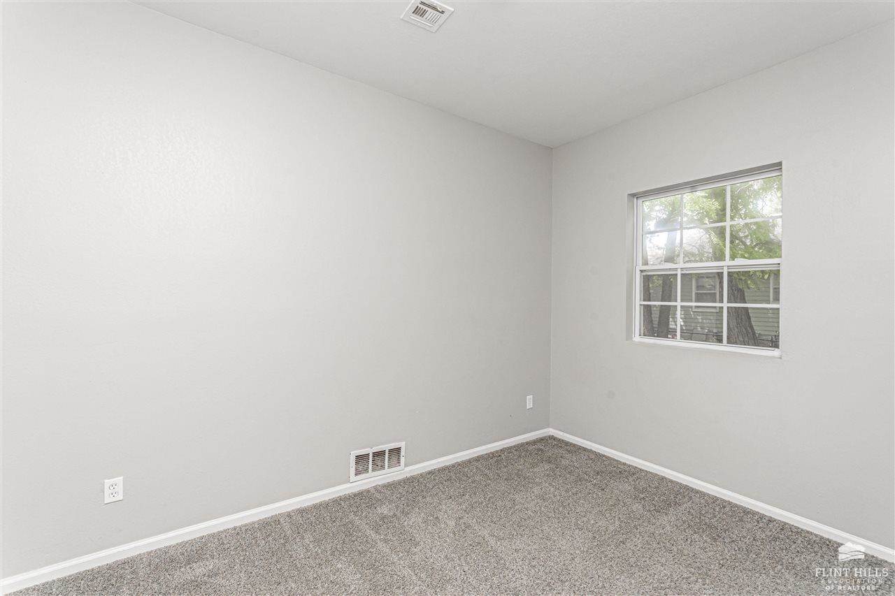 623 West 12th Street, Junction City, KS 66441