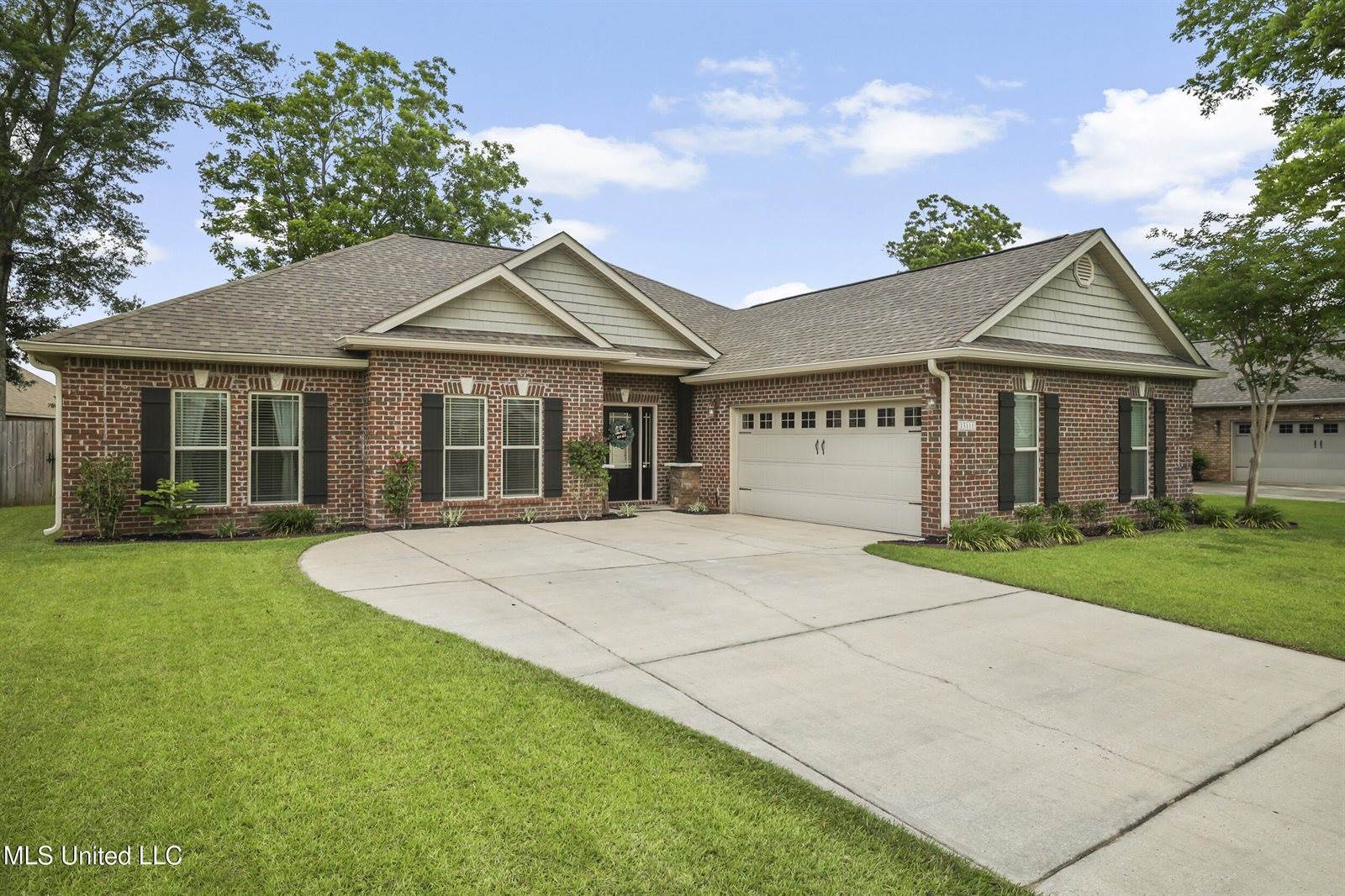 13111 Hawthorn Drive, Biloxi, MS 39532