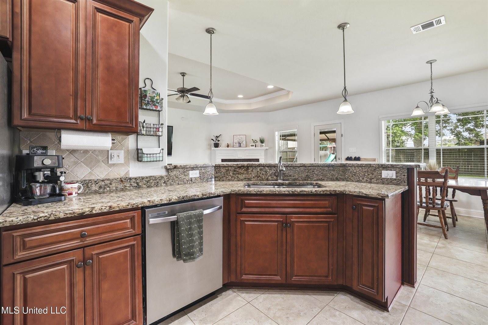 13111 Hawthorn Drive, Biloxi, MS 39532