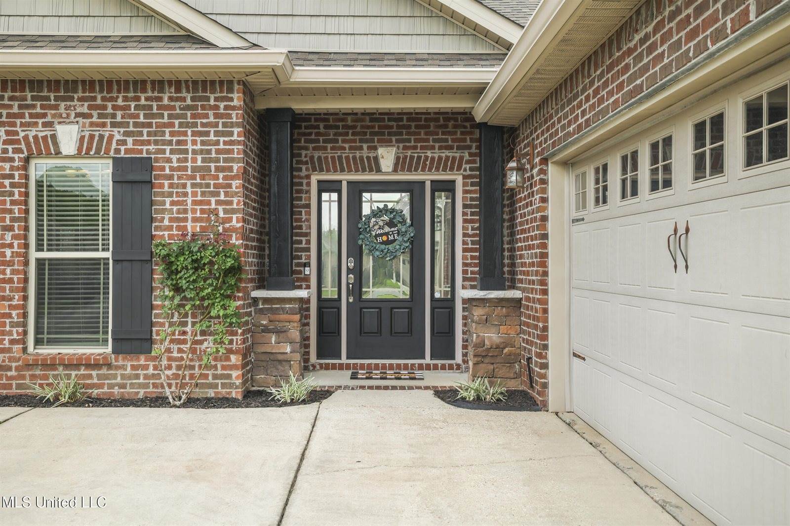 13111 Hawthorn Drive, Biloxi, MS 39532