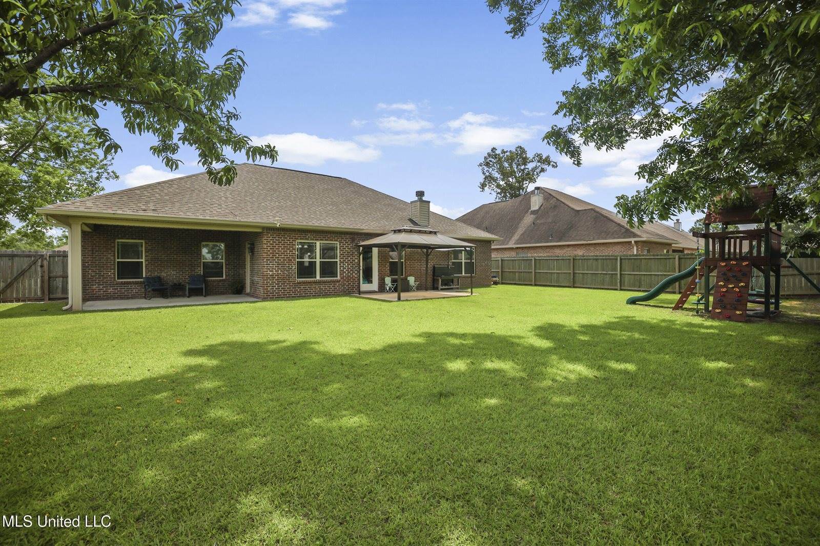 13111 Hawthorn Drive, Biloxi, MS 39532