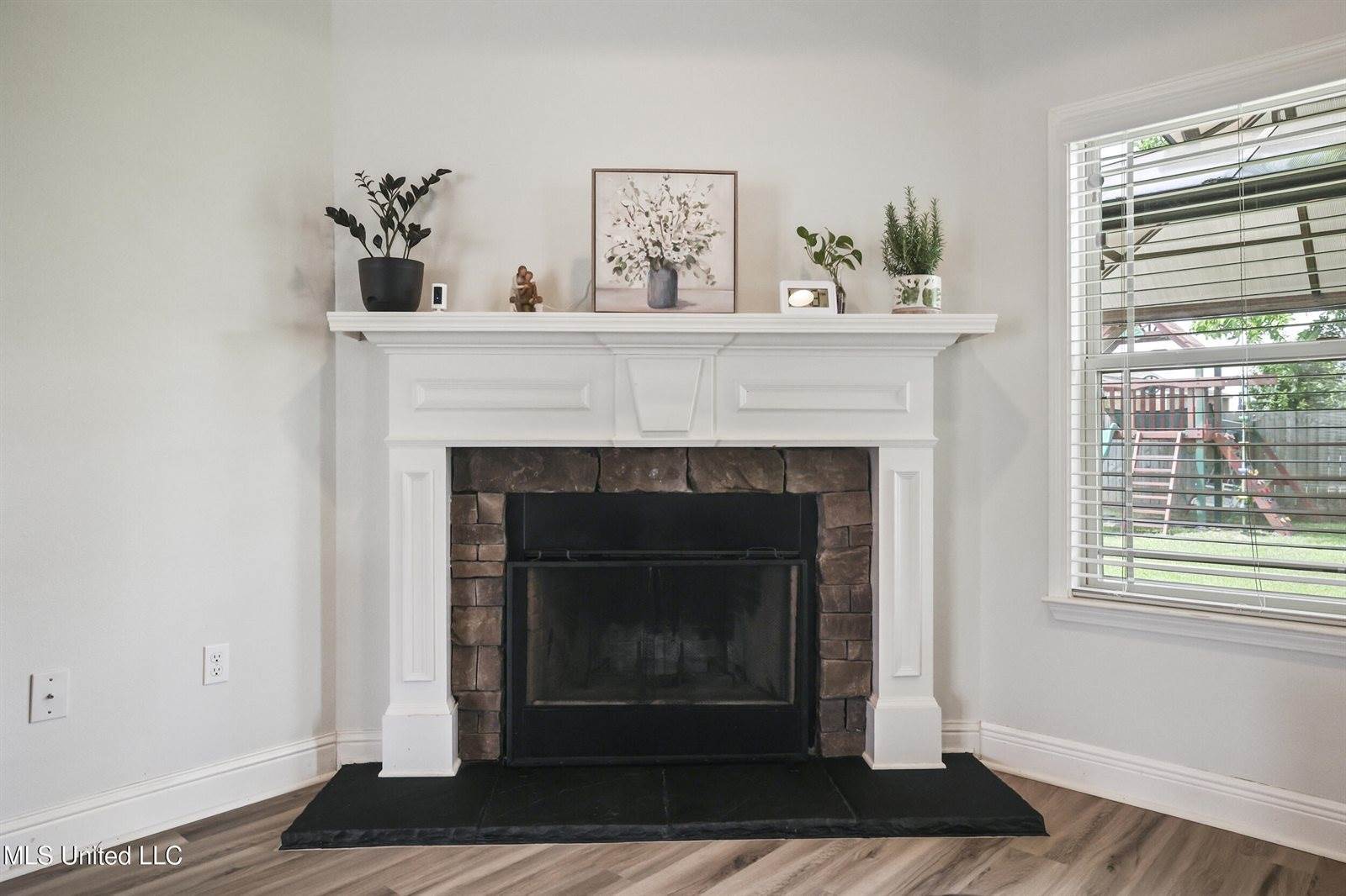 13111 Hawthorn Drive, Biloxi, MS 39532