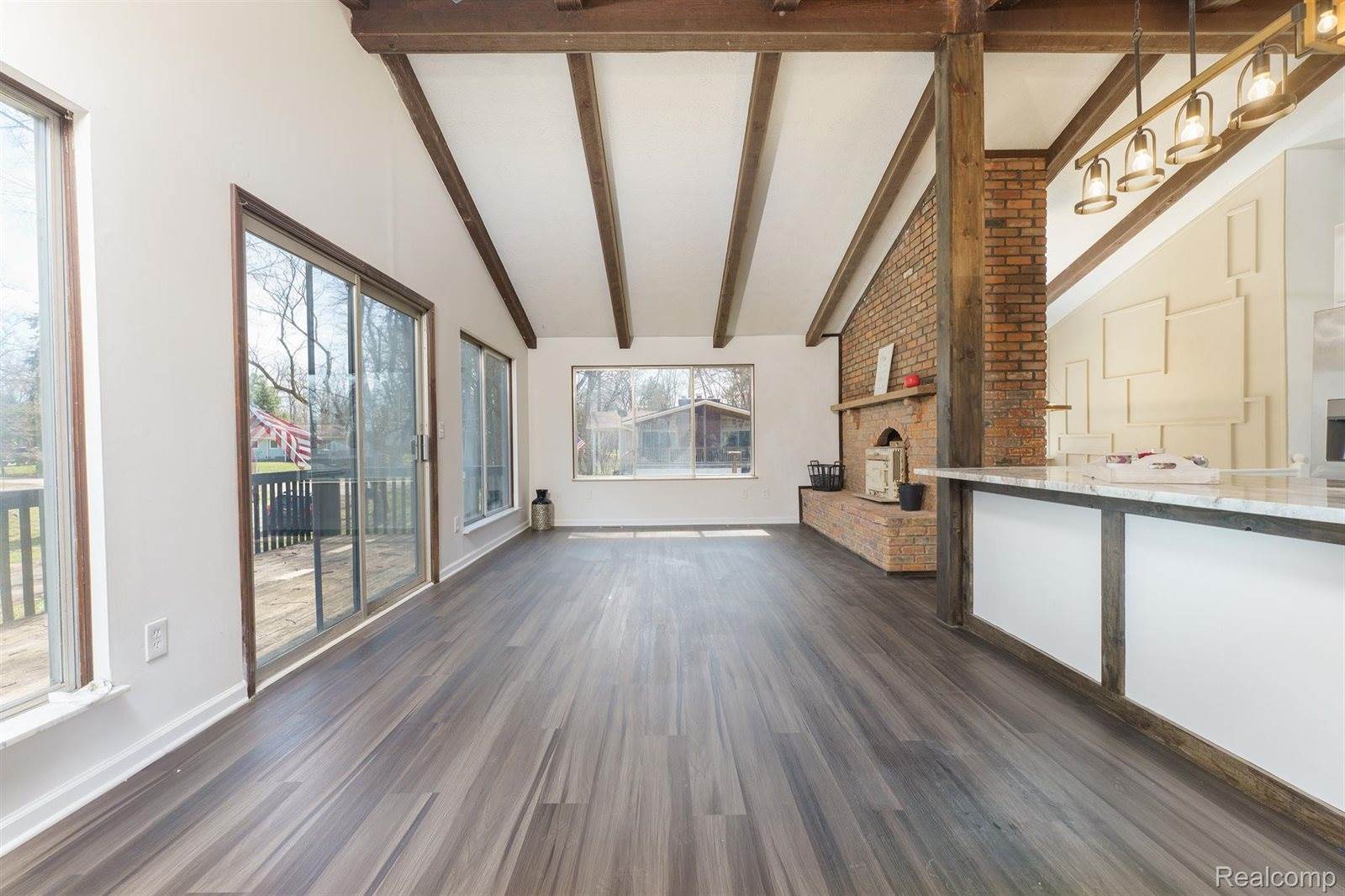 1379 Roberta Court, OceolaTownship_Livingston, MI 48843