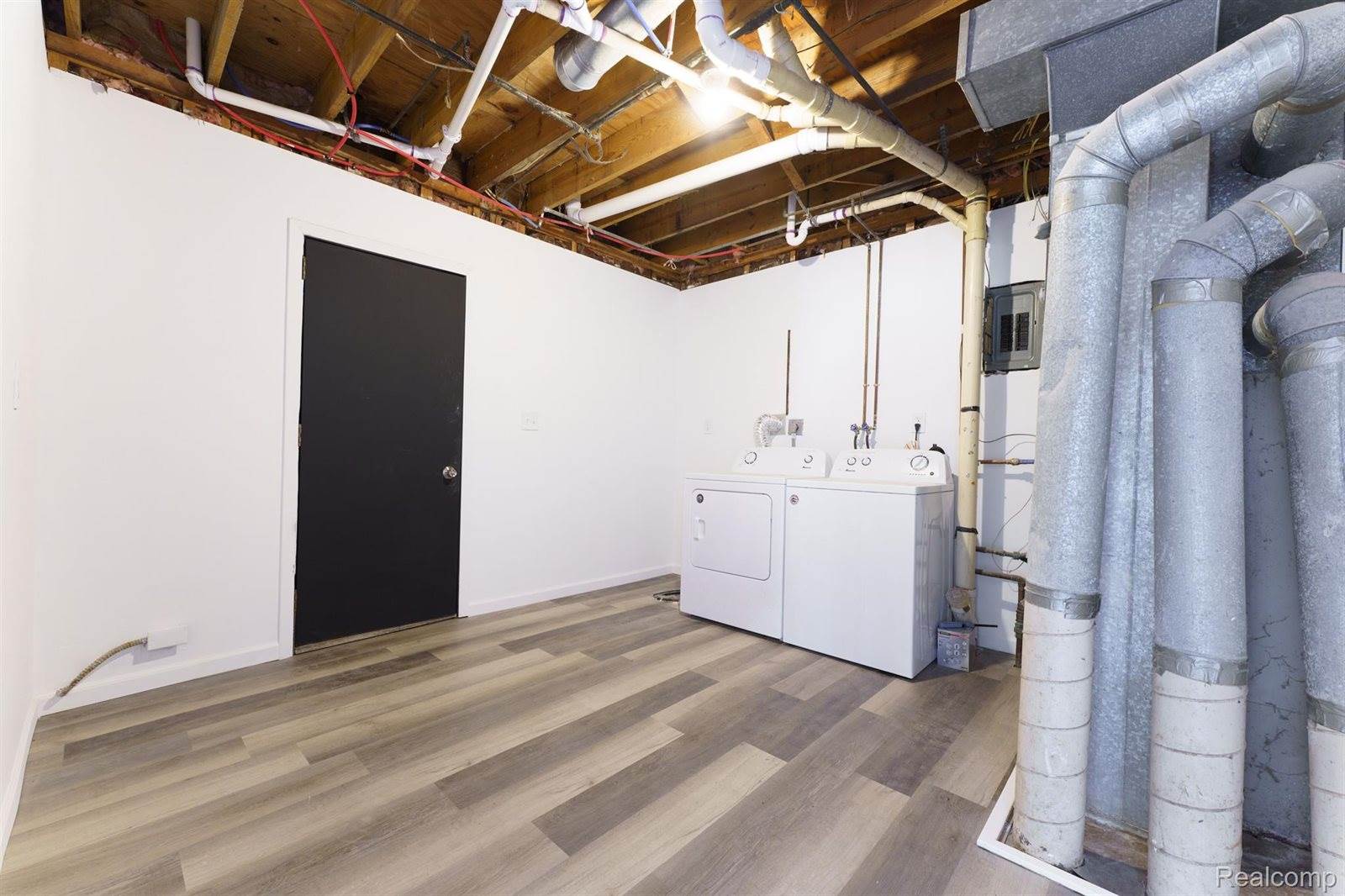 1379 Roberta Court, OceolaTownship_Livingston, MI 48843