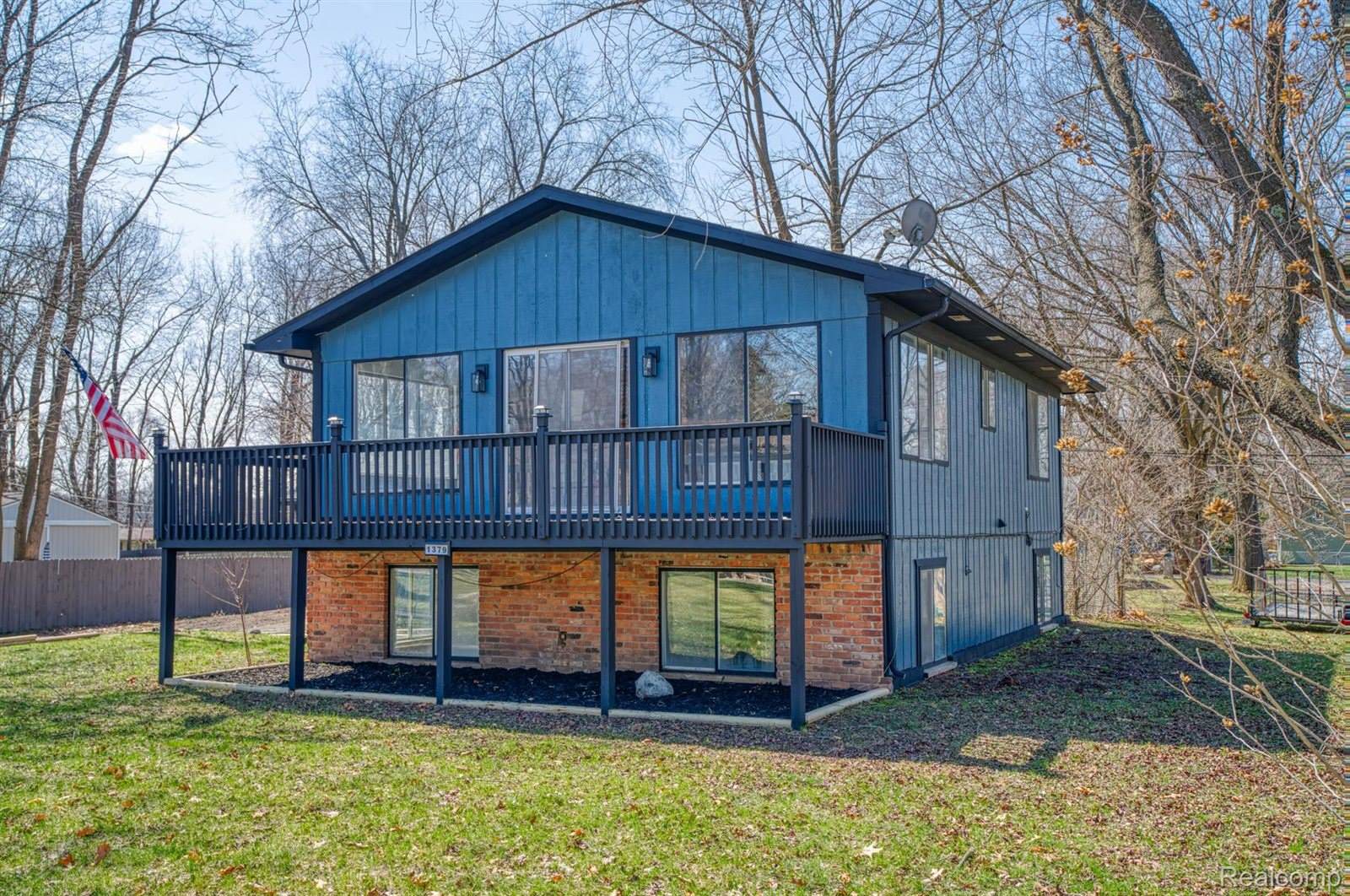 1379 Roberta Court, OceolaTownship_Livingston, MI 48843