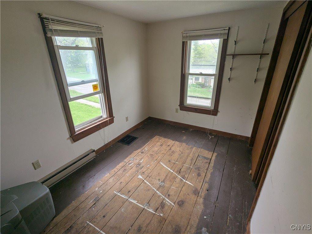 51 Warren Street, Tully, NY 13159