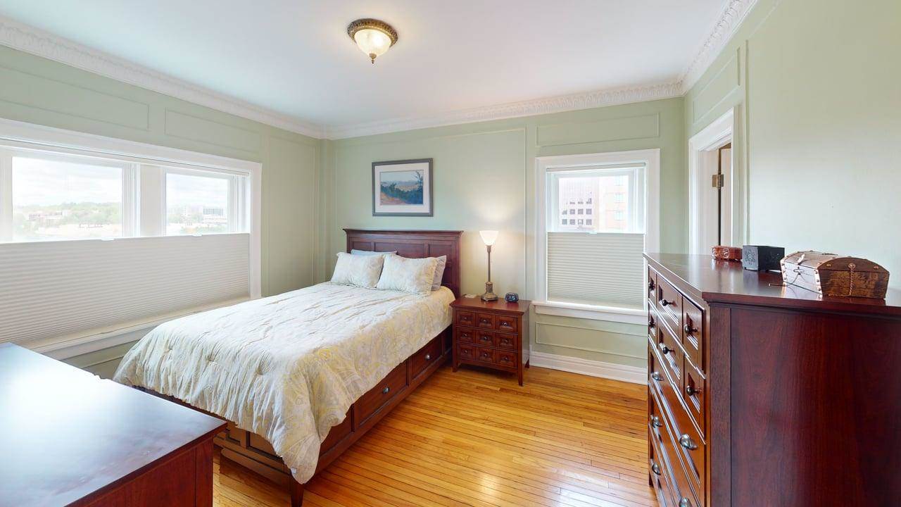 309 Emanuel Cleaver II Blvd #504, Kansas City, MO 64112