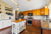13640 Bayview Rd, Mount Vernon, WA 98273